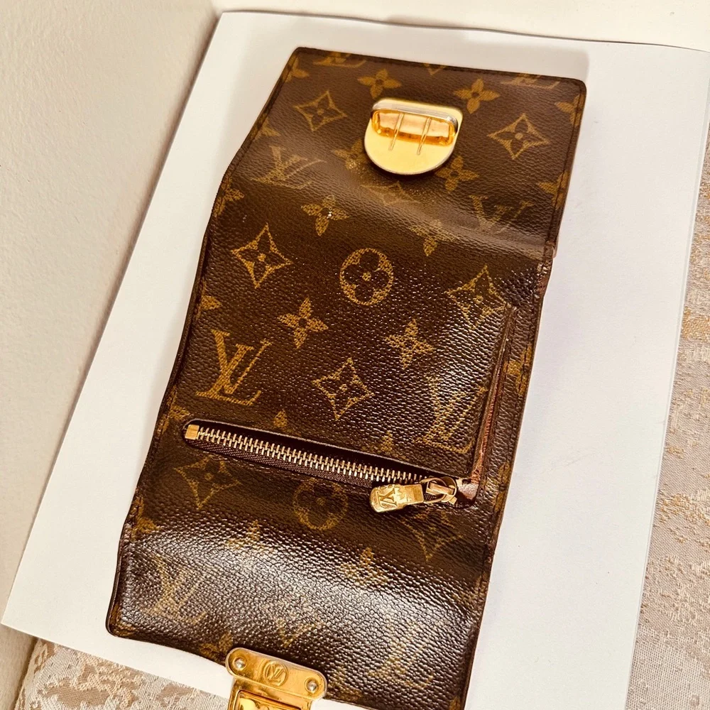 Louis Vuitton Brown Monogram Wallet - Picture 7 of 13